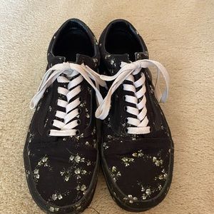 Black floral Vans